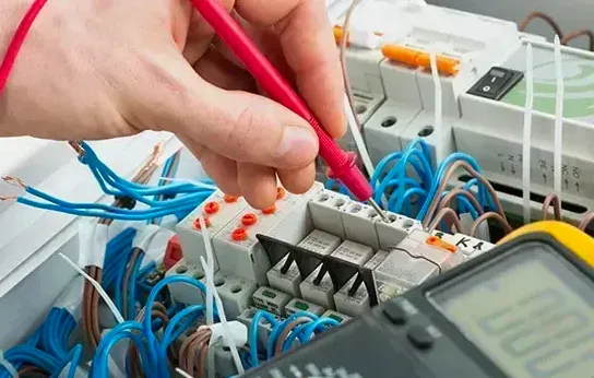 Professional electrician in Harringay